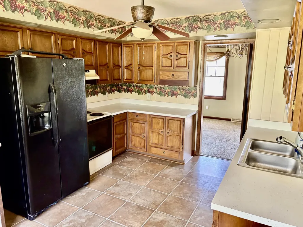 116 Edgewood Drive Cadiz KY 42211