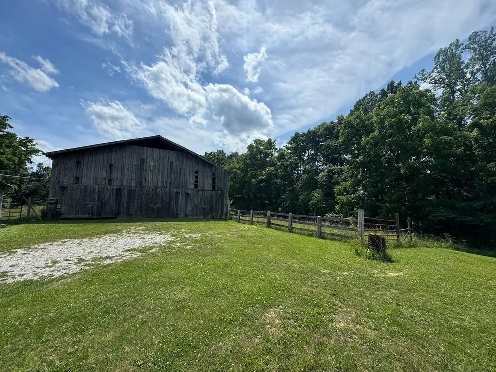 1800 Highway 1955 Mckee KY 40447
