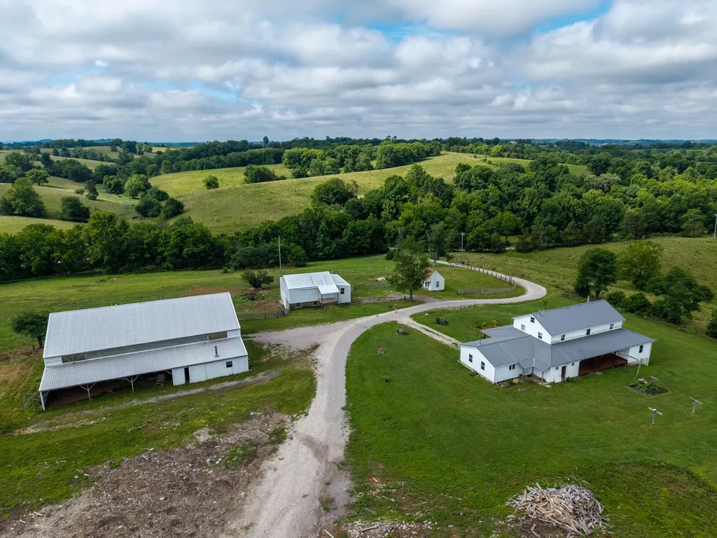 925 Sunset-locust Road Hillsboro KY 41049
