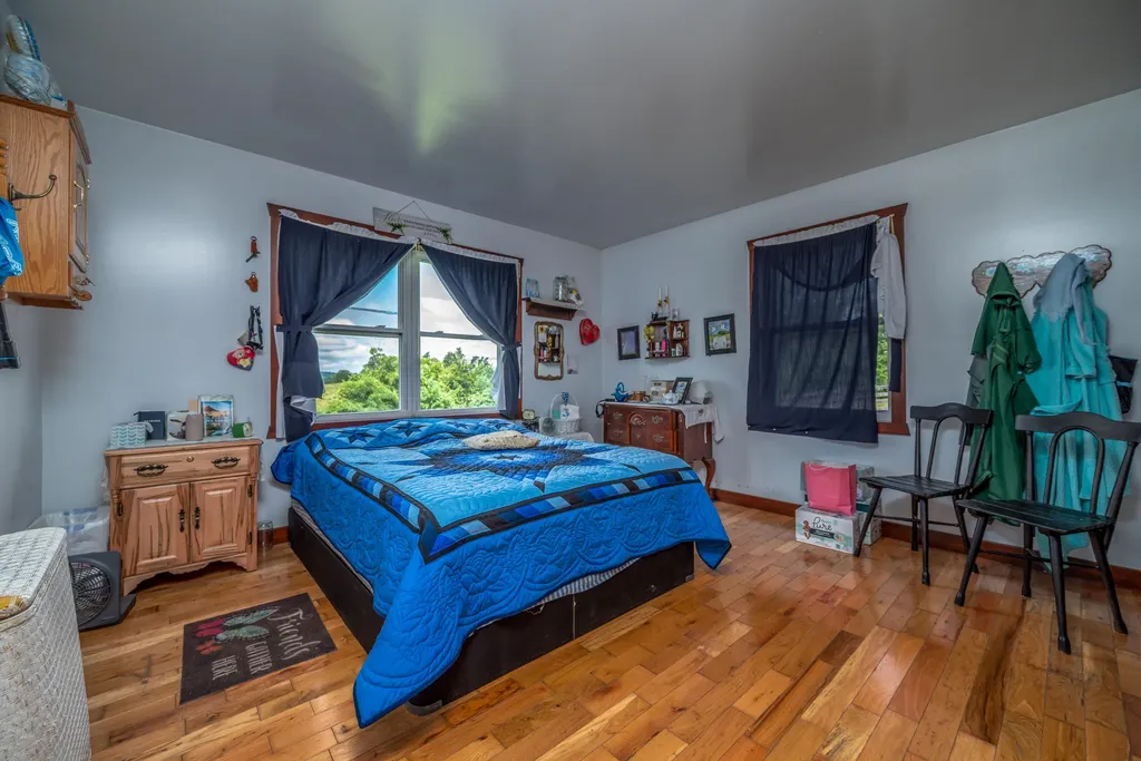 925 Sunset-locust Road Hillsboro KY 41049