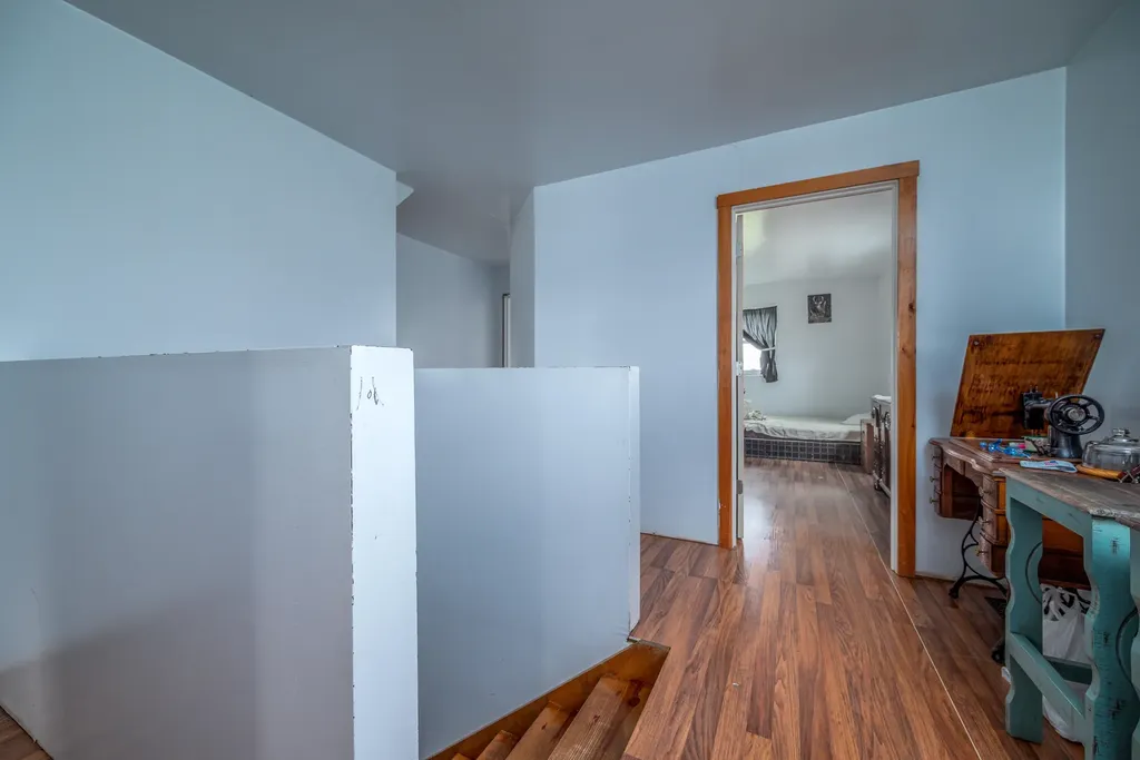 925 Sunset-locust Road Hillsboro KY 41049