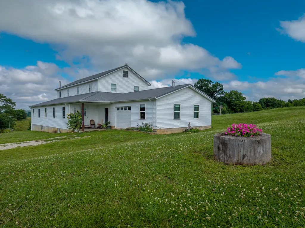 925 Sunset-locust Road Hillsboro KY 41049