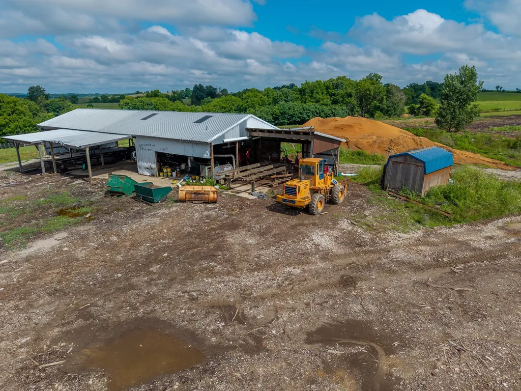 925 Sunset-locust Road Hillsboro KY 41049