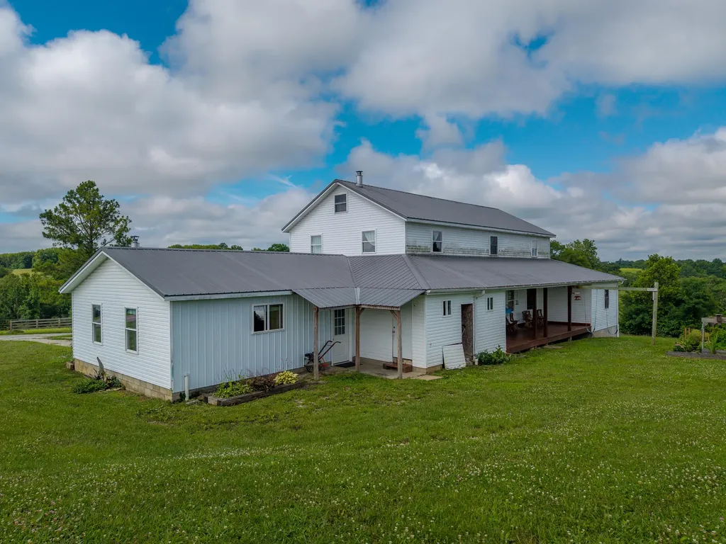 925 Sunset-locust Road Hillsboro KY 41049