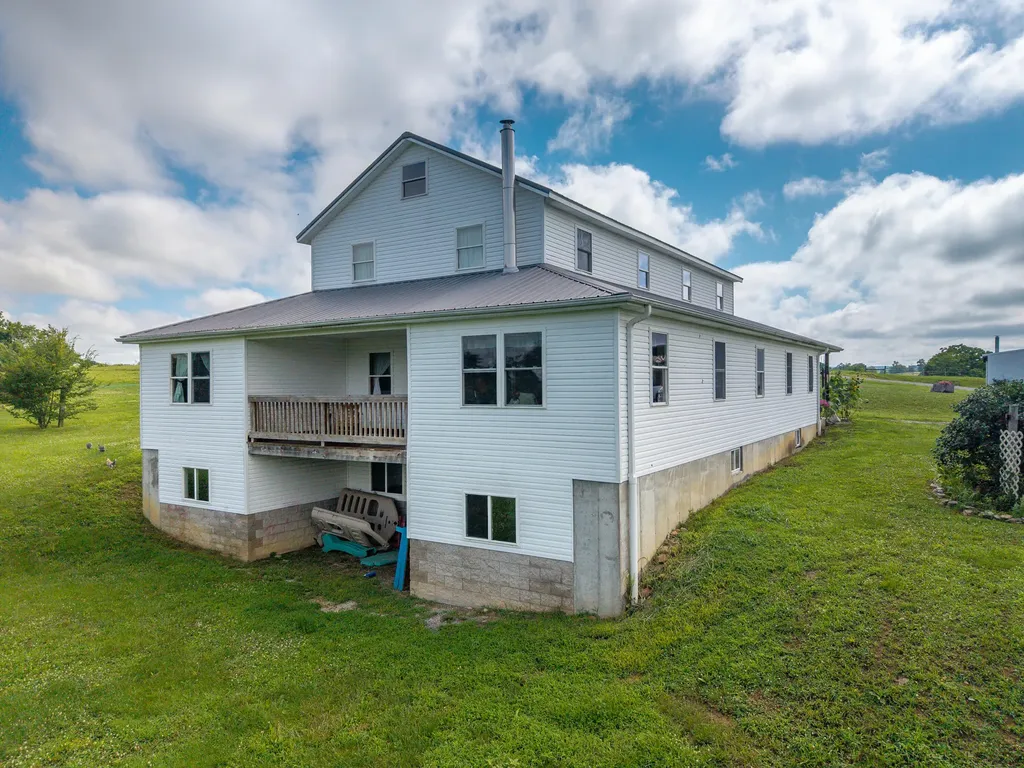 925 Sunset-locust Road Hillsboro KY 41049