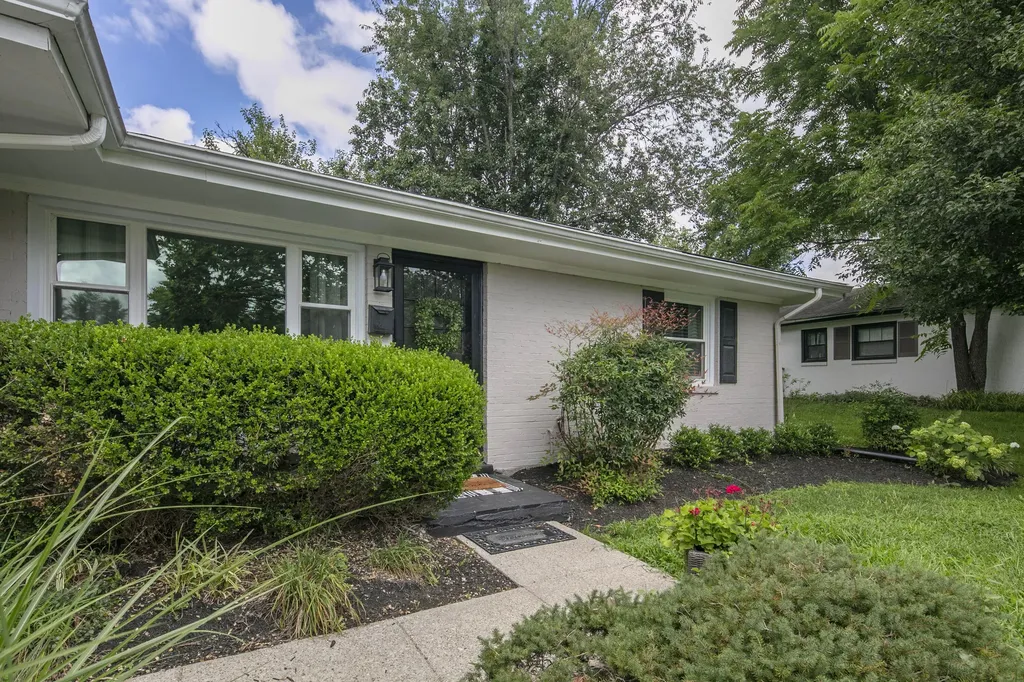 3475 Greentree Road Lexington KY 40517