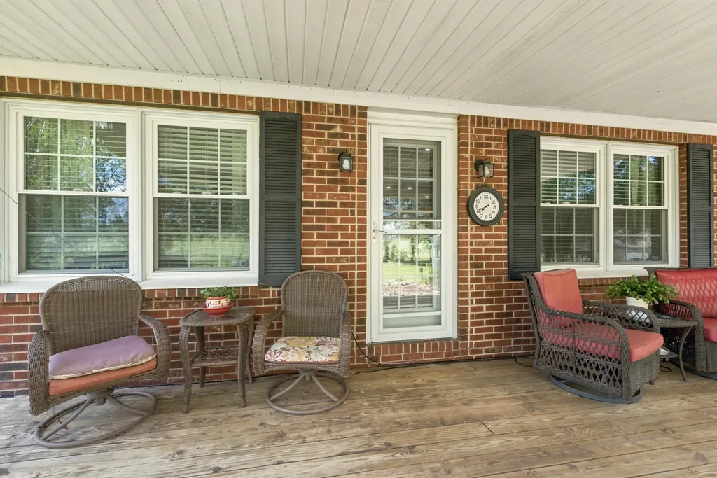7370 Cartersville Road Berea KY 40403