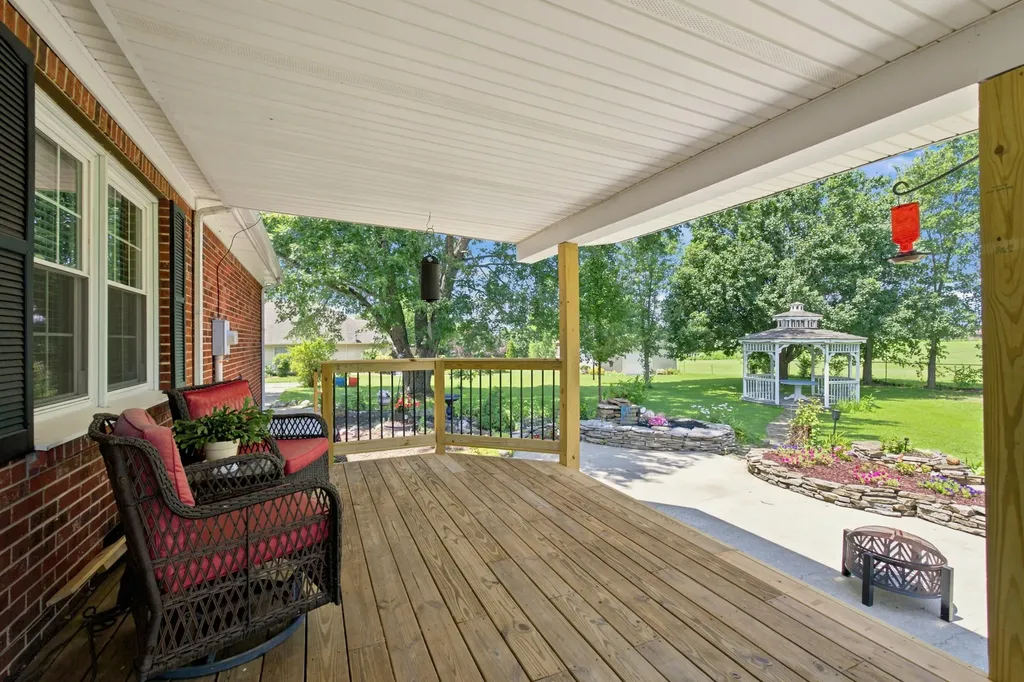 7370 Cartersville Road Berea KY 40403