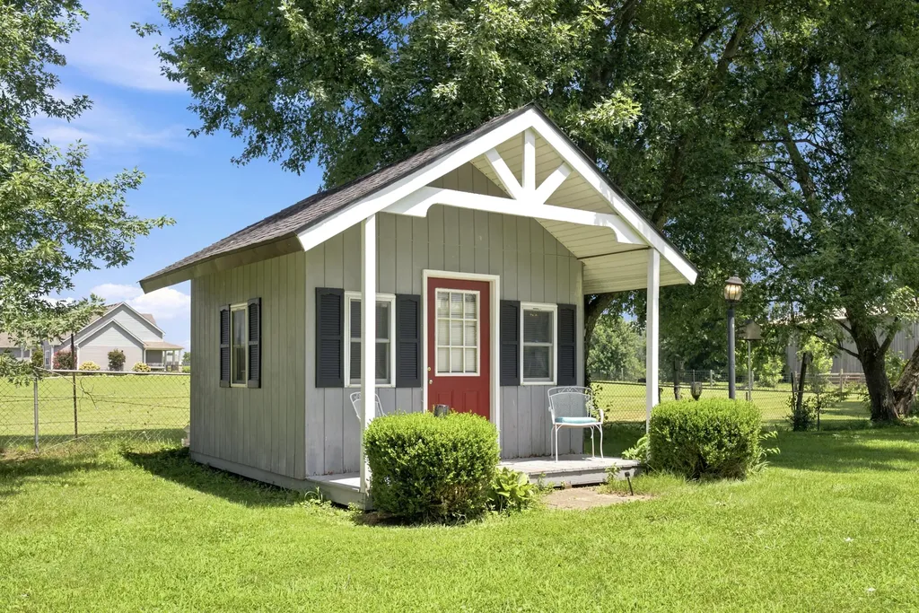 7370 Cartersville Road Berea KY 40403