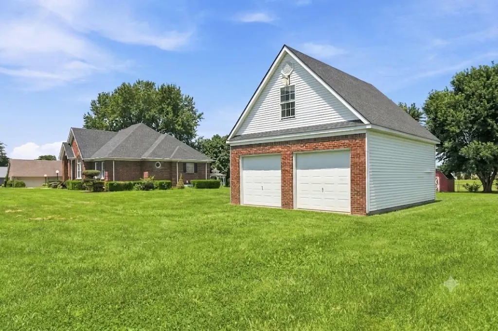 7370 Cartersville Road Berea KY 40403