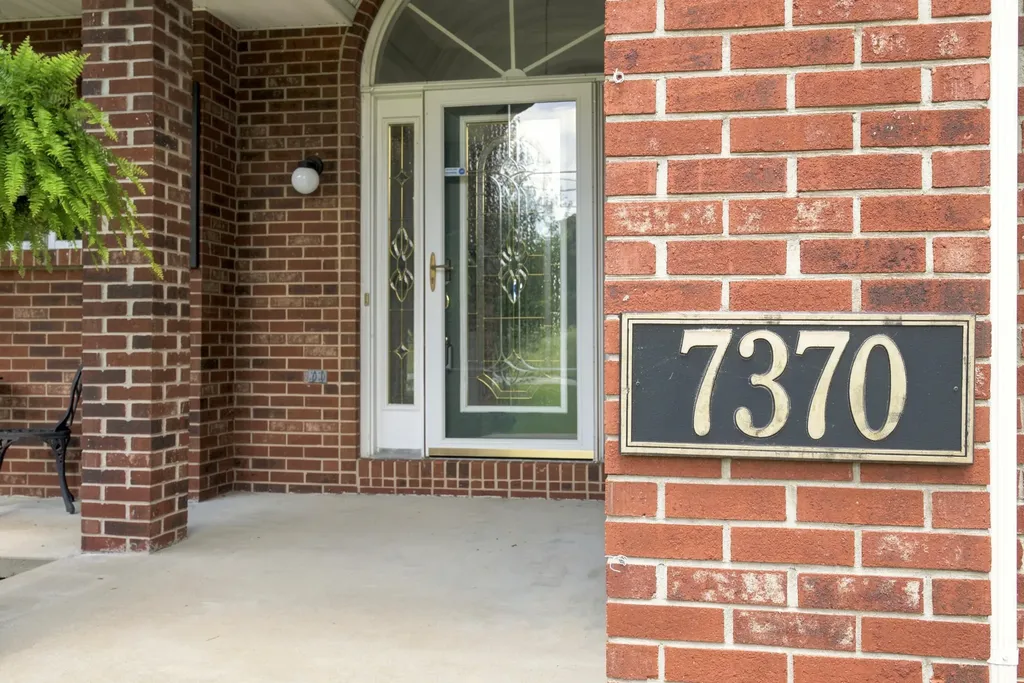 7370 Cartersville Road Berea KY 40403