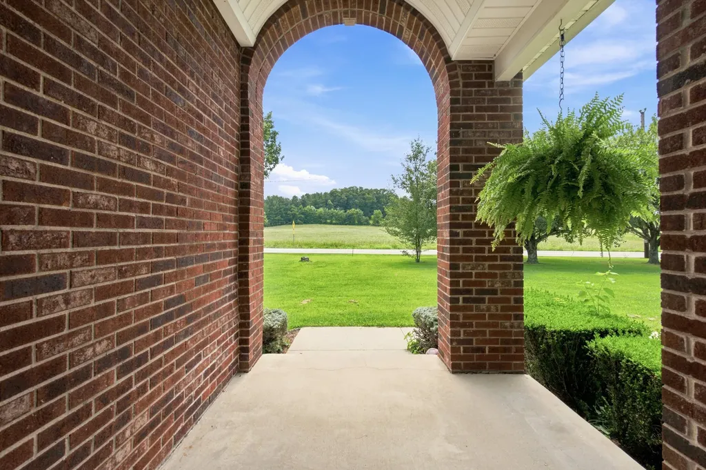 7370 Cartersville Road Berea KY 40403