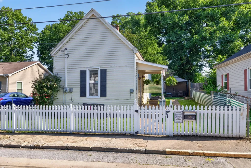 111 Ross Street Nicholasville KY 40356
