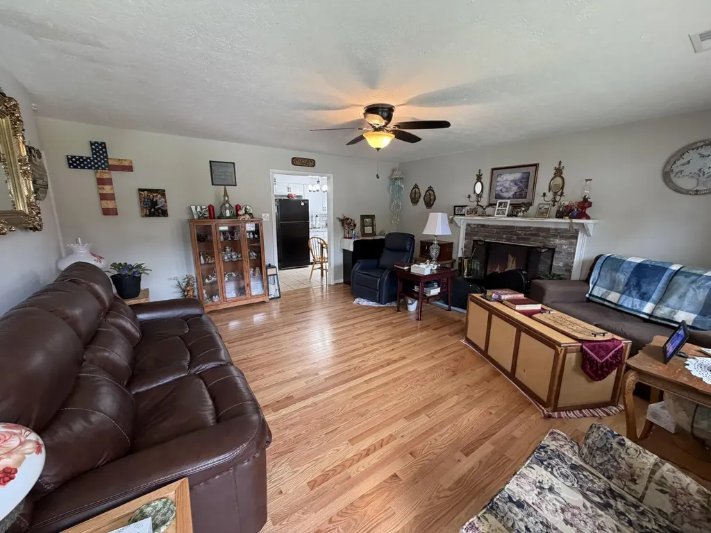 110 Dinsmore Street Berea KY 40403