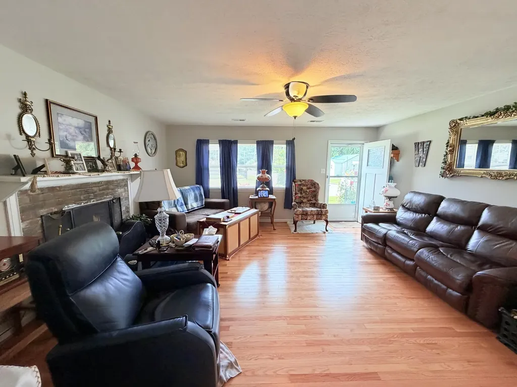 110 Dinsmore Street Berea KY 40403