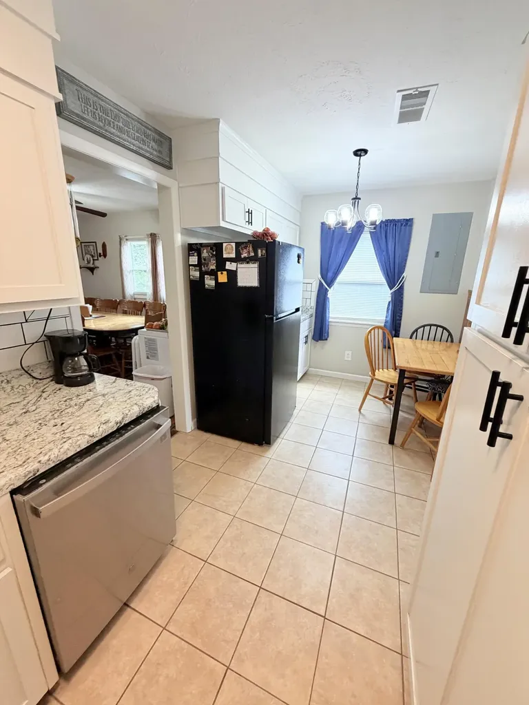 110 Dinsmore Street Berea KY 40403