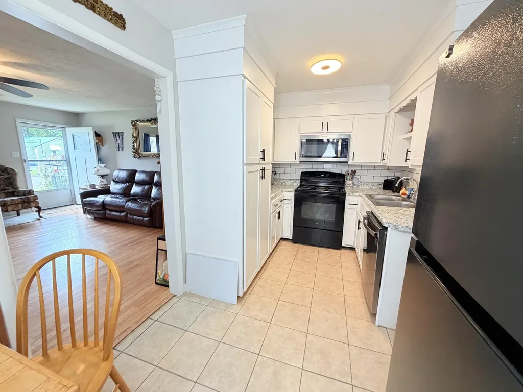 110 Dinsmore Street Berea KY 40403