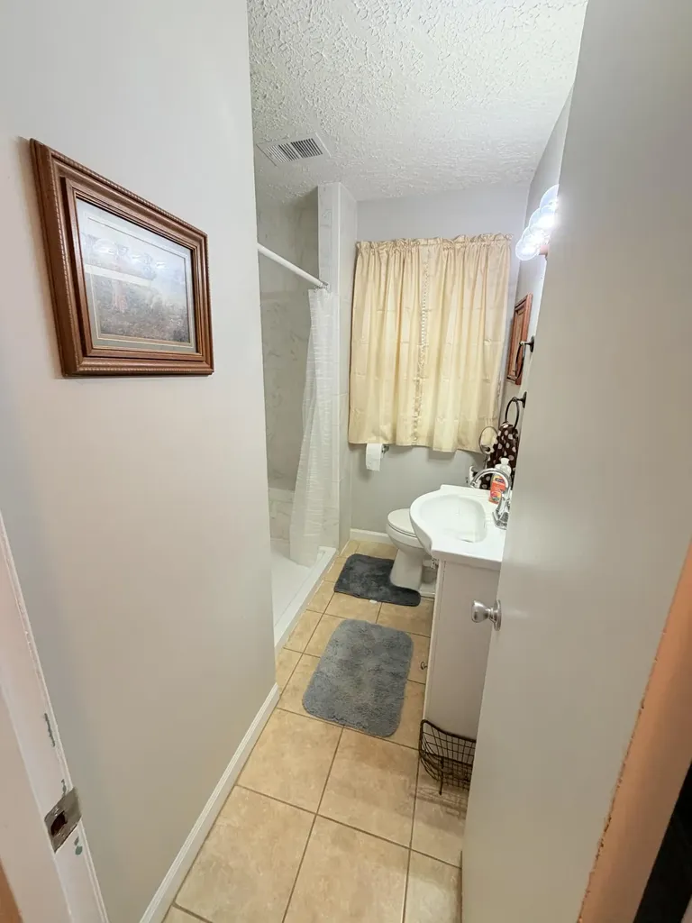 110 Dinsmore Street Berea KY 40403