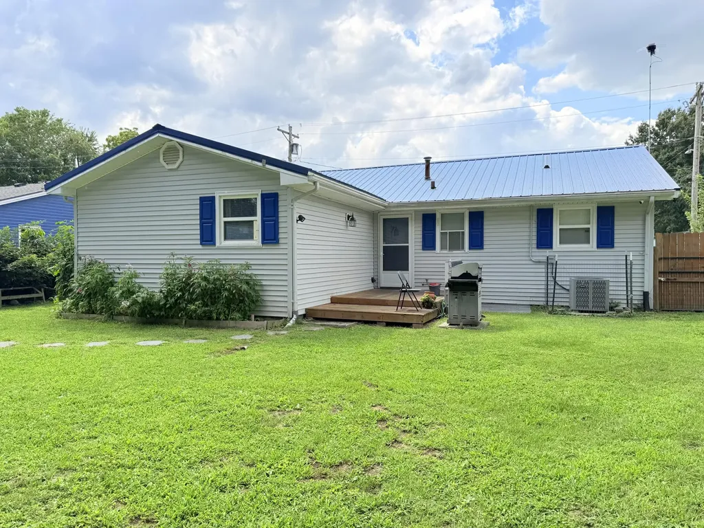 110 Dinsmore Street Berea KY 40403