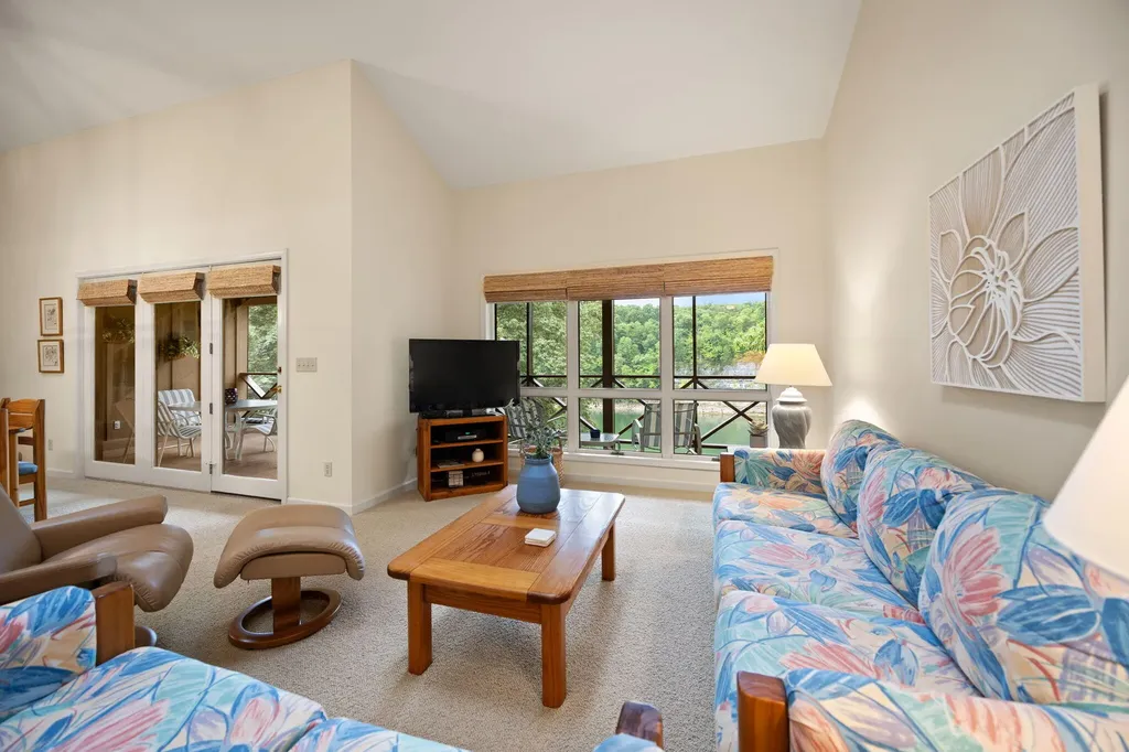 88-3 Woodson Bend Resort Bronston KY 42518