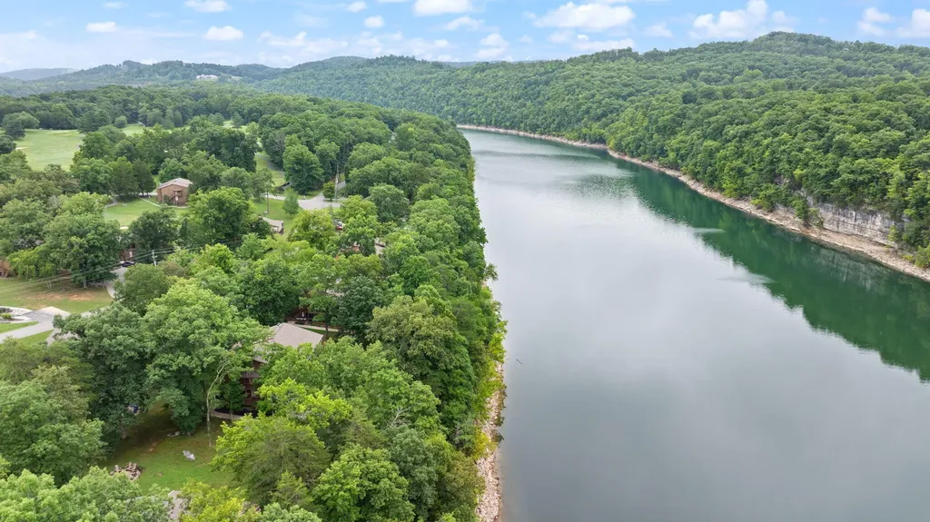 88-3 Woodson Bend Resort Bronston KY 42518