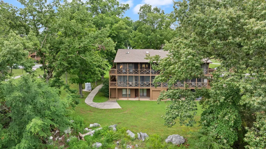 88-3 Woodson Bend Resort Bronston KY 42518