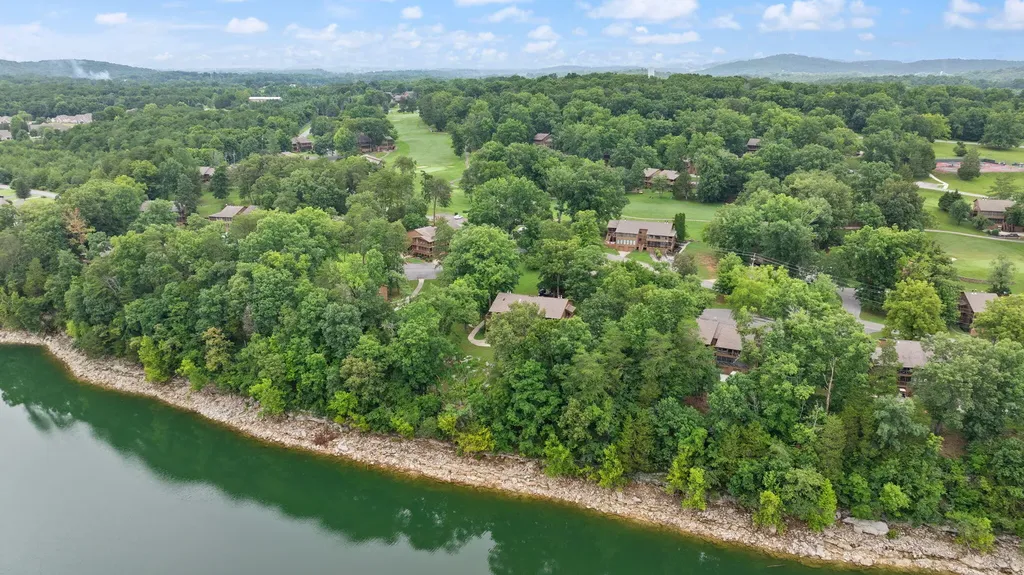 88-3 Woodson Bend Resort Bronston KY 42518