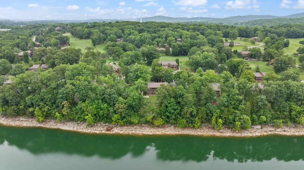 88-3 Woodson Bend Resort Bronston KY 42518
