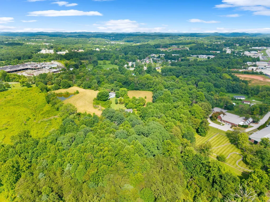 2792 N Highway 1223 Corbin KY 40701