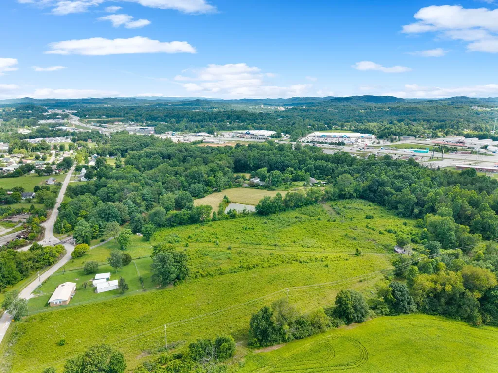 2792 N Highway 1223 Corbin KY 40701