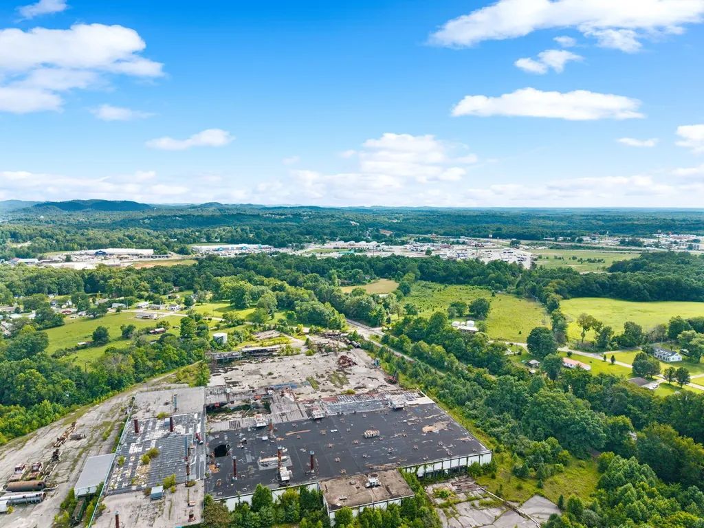 2792 N Highway 1223 Corbin KY 40701