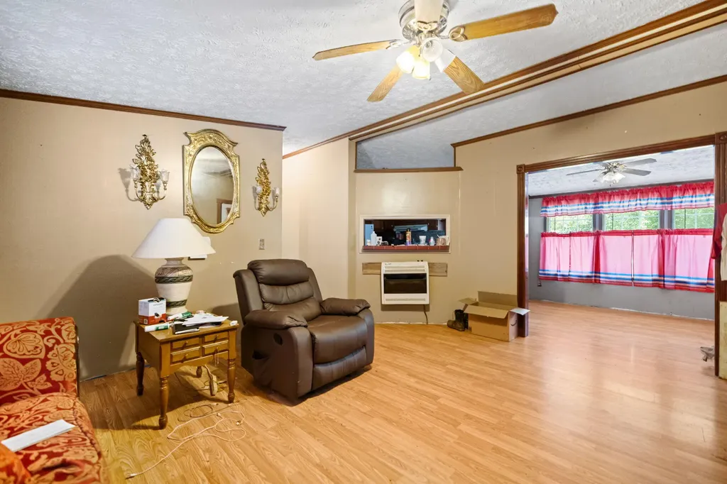 2792 N Highway 1223 Corbin KY 40701