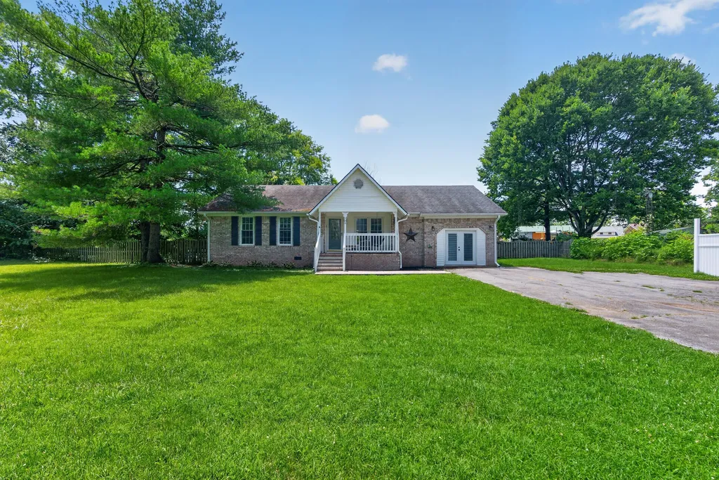 124 Wright Street Stamping Ground KY 40379