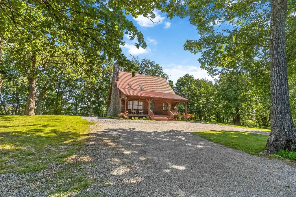 164 Hogue Hollow Junction City KY 40440