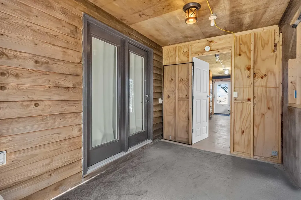 164 Hogue Hollow Junction City KY 40440