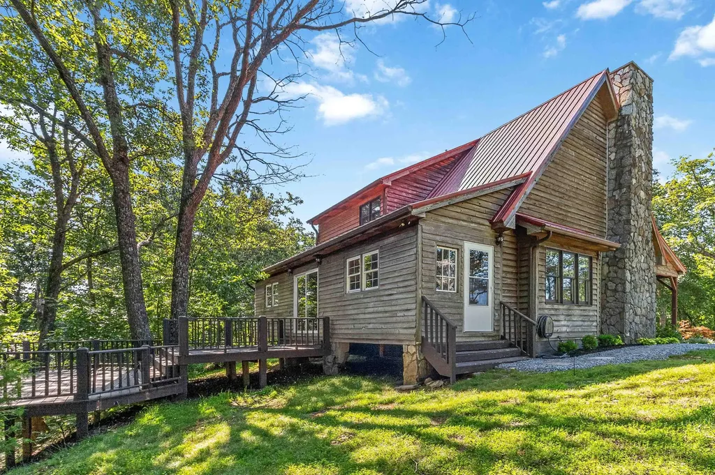 164 Hogue Hollow Junction City KY 40440