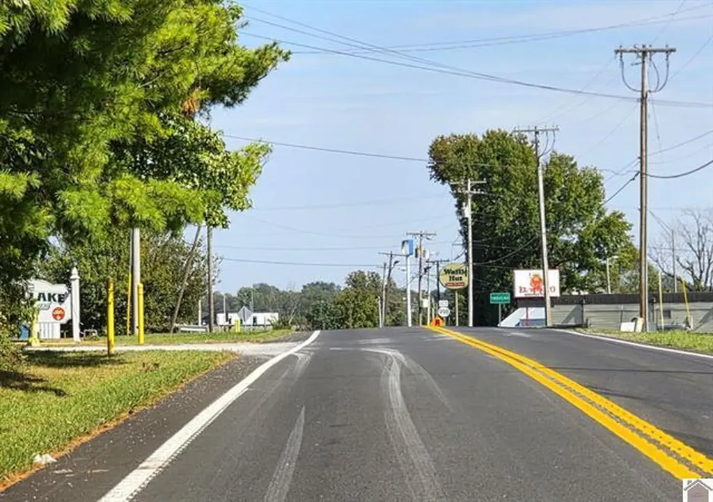 5609 Cairo Road Paducah KY 42001