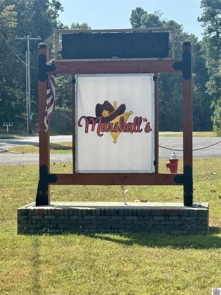 11728 E U.s. Highway 68 Benton KY 42025