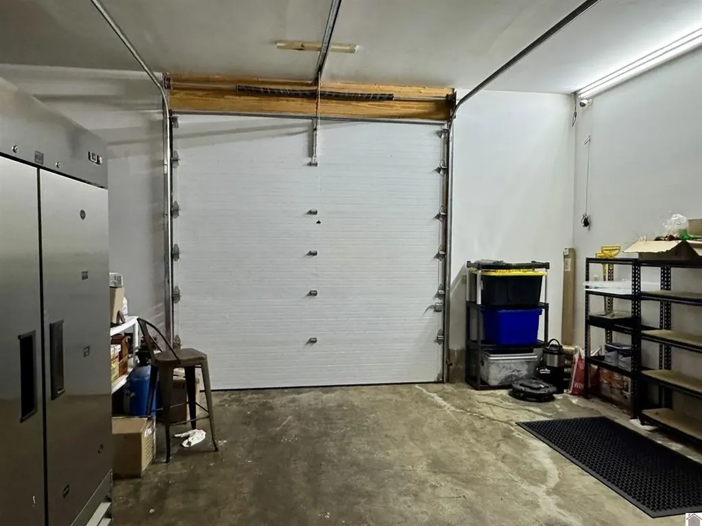 11728 E U.s. Highway 68 Benton KY 42025
