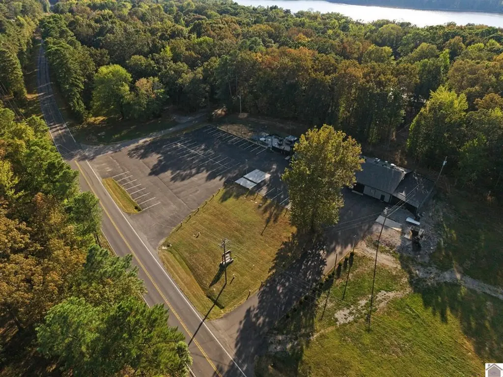 11728 E U.s. Highway 68 Benton KY 42025