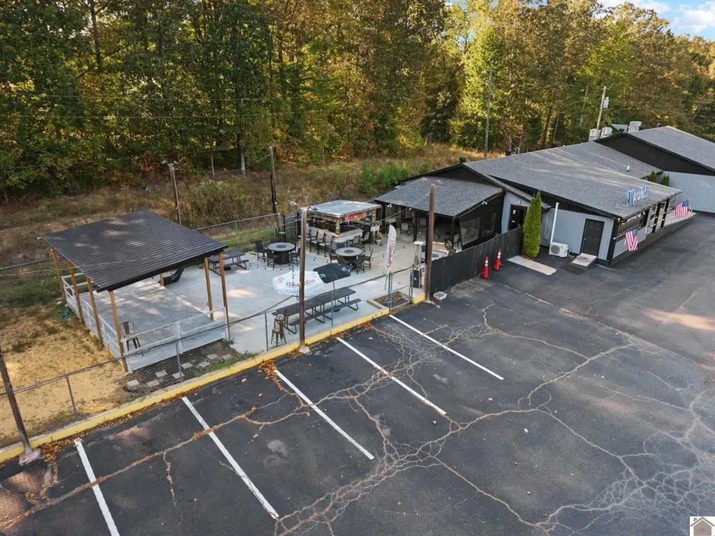 11728 E U.s. Highway 68 Benton KY 42025