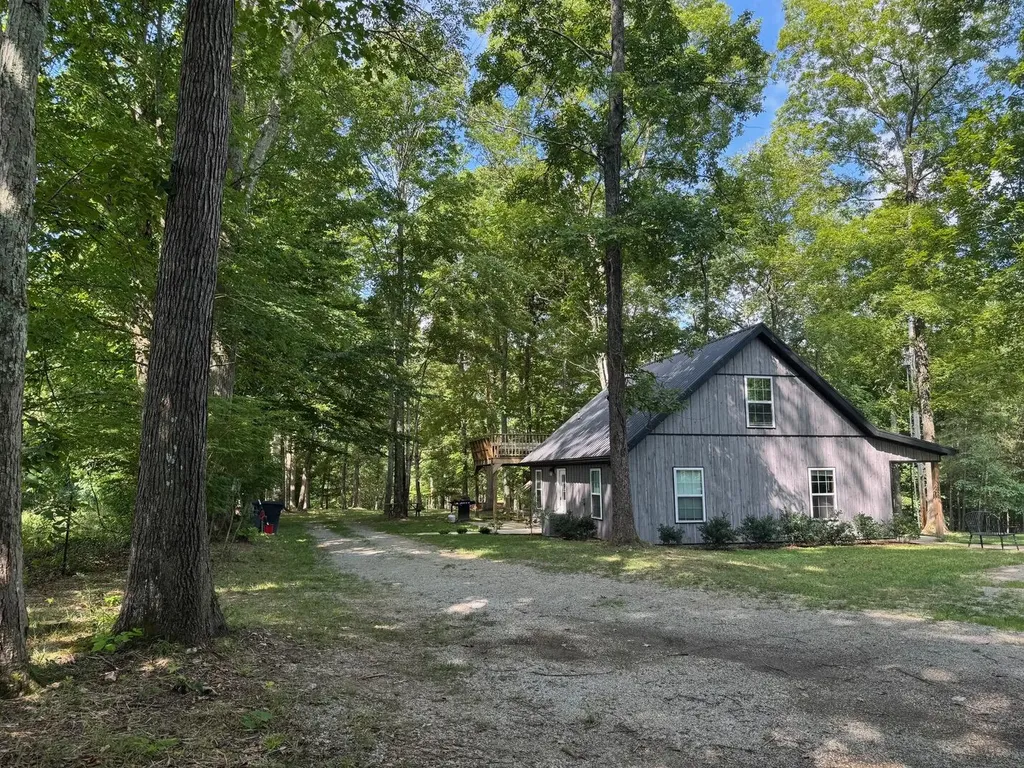 376 Shugars Hill Road Liberty KY 42539