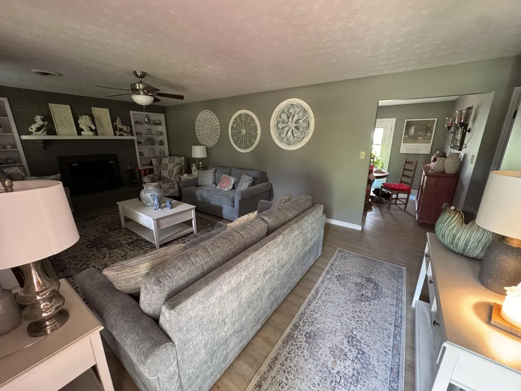 755 Barnesburg Road Somerset KY 42503