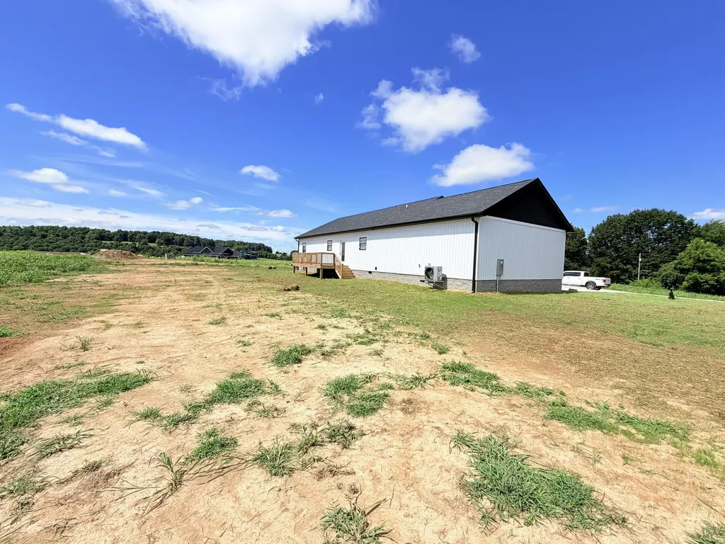93 Stable Lane Brodhead KY 40409