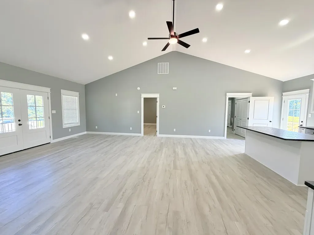 93 Stable Lane Brodhead KY 40409