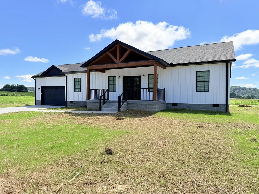 93 Stable Lane Brodhead KY 40409