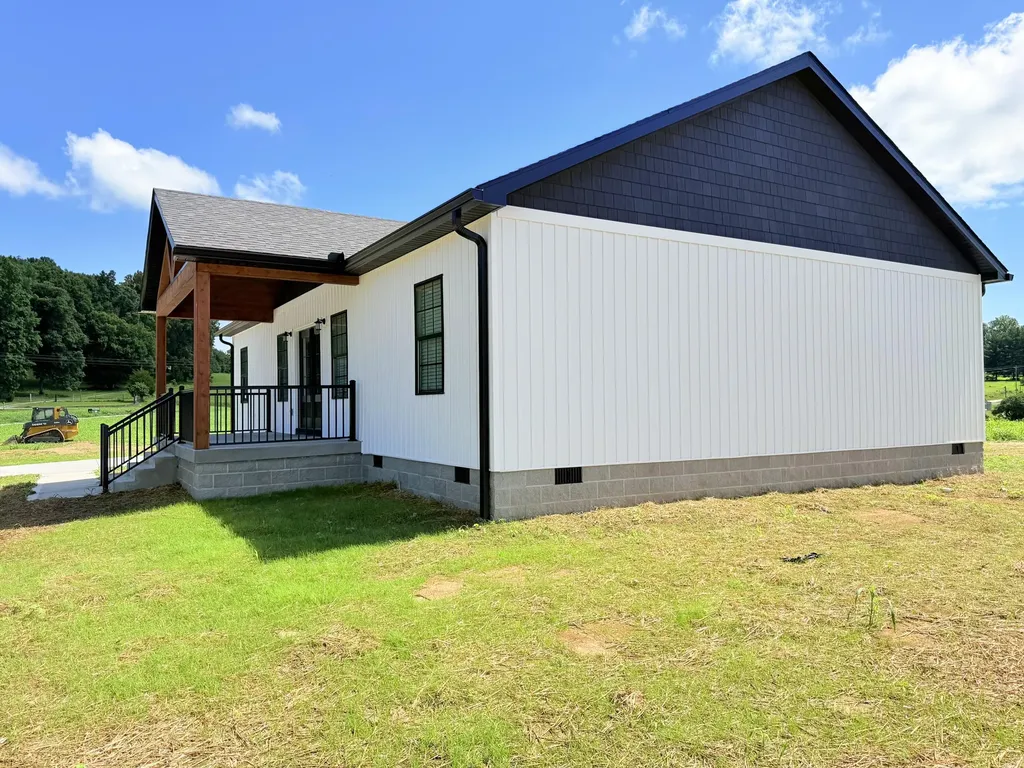 93 Stable Lane Brodhead KY 40409