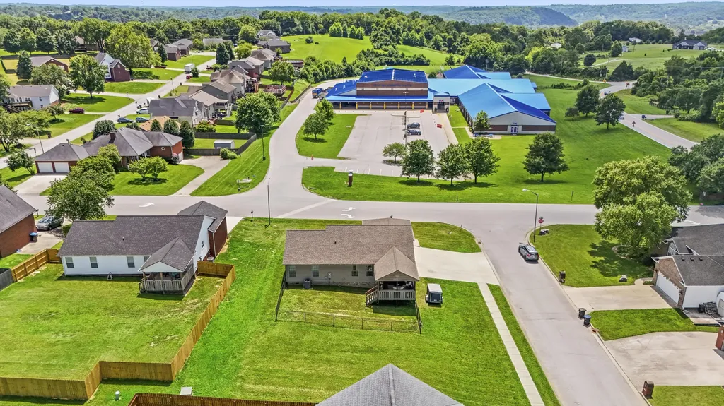893 Ridgeview Drive Frankfort KY 40601