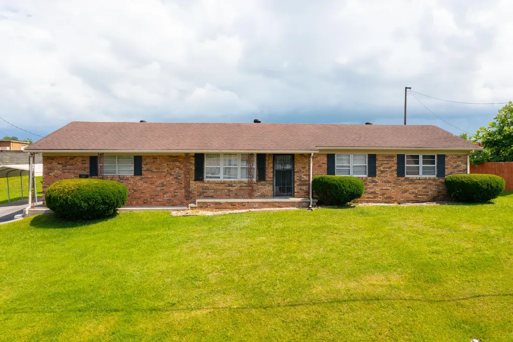 204 Johnson Addition London KY 40741