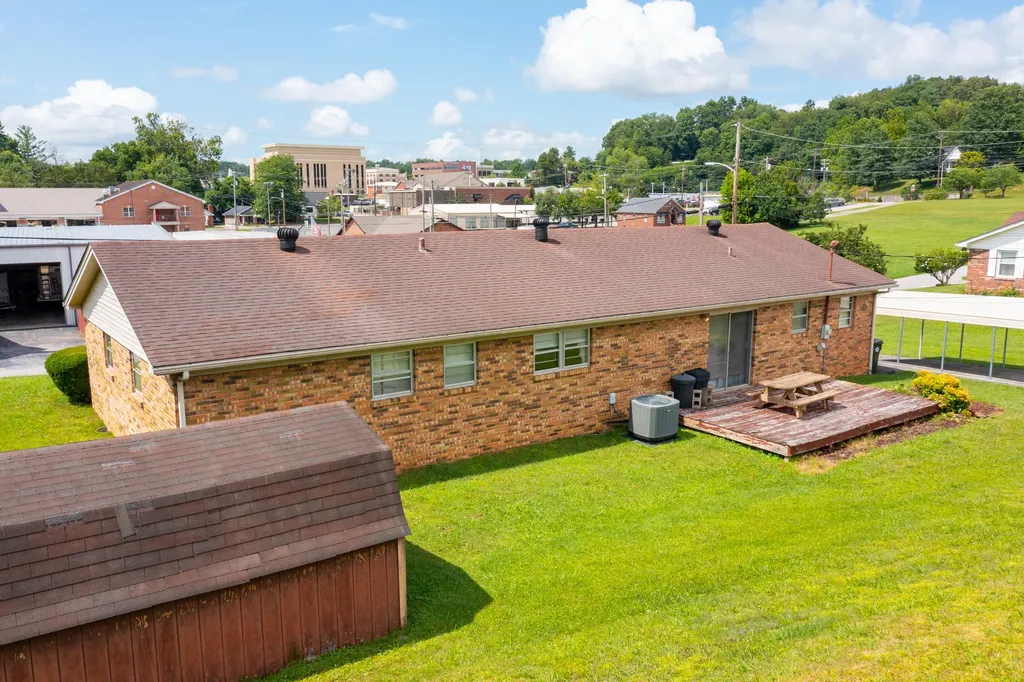 204 Johnson Addition London KY 40741